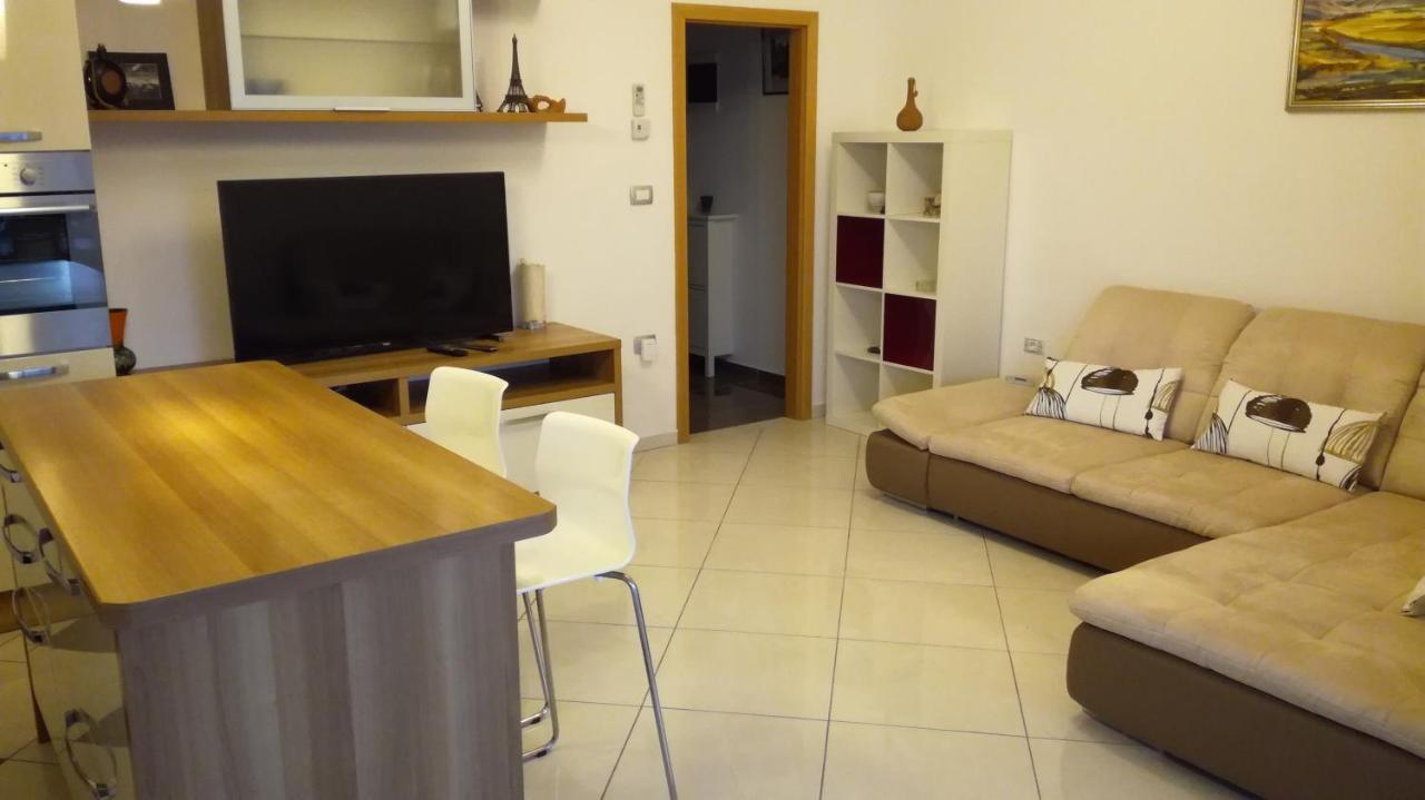 Villa Ceh Gabrovica pri Crnem Kalu Luaran gambar